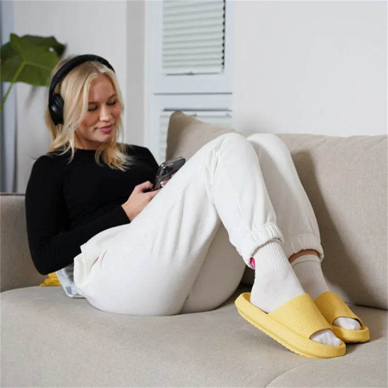 Soft EVA Indoor Slippers for Couples - No Squeak Design - Dabfavshop