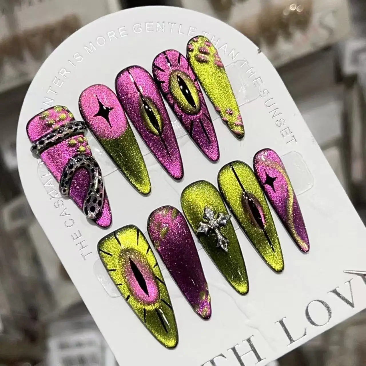 [Alien Eye] Handmade Advanced Hand-painted Cat's Eye Super Personalized Fake Nails Removable Dabfavshop
